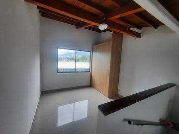 CASA EN ARRIENDO UBICADA EN ENVIGADO SECTOR LA PAZ