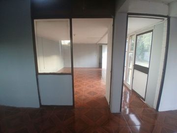 Precio Super Rebajado !!  Venta de Casa de 300 mt totales..  Walker Martínez.  La Araucana