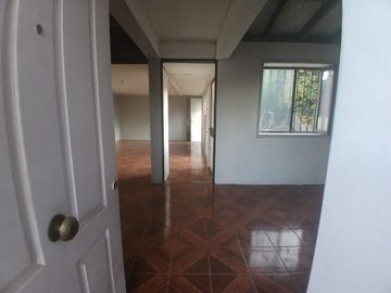 Precio Super Rebajado !!  Venta de Casa de 300 mt totales..  Walker Martínez.  La Araucana