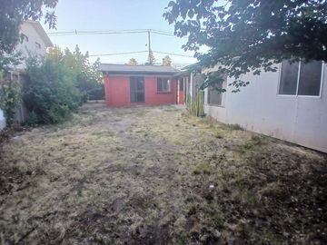 Precio Super Rebajado !!  Venta de Casa de 300 mt totales..  Walker Martínez.  La Araucana