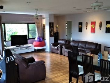 2 Bedroom Penthouse 175 sqm, for sale at Karnkanok Condo 3