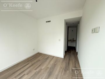 Departamento en alquiler 4 ambientes con cochera y baulera - Bernal centro