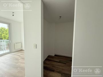 Departamento en alquiler 4 ambientes con cochera y baulera - Bernal centro