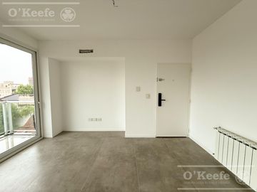 Departamento en alquiler 4 ambientes con cochera y baulera - Bernal centro