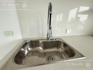Departamento en alquiler 4 ambientes con cochera y baulera - Bernal centro