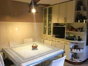 CASA EN VENTA 4 DORMITORIOS, QUINCHO, JARDÍN. QUILMES ESTE