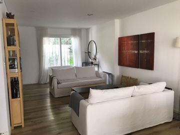 Casa  Venta  en Beccar entre vias y Libertador