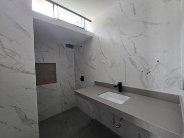 VENDO DUPLEX CON COCHERA EN BARRANCO