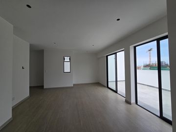 VENDO DUPLEX CON COCHERA EN BARRANCO