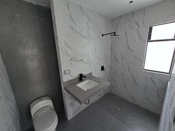 VENDO DUPLEX CON COCHERA EN BARRANCO