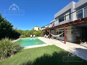 Venta Casa 6 Ambientes Barrio Santa Clara Villanueva Tigre