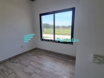 Casa en venta en Barrio Lagos de Canning II, con 3 dormitorios y piscina
