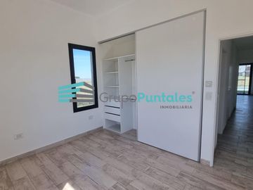 Casa en venta en Barrio Lagos de Canning II, con 3 dormitorios y piscina
