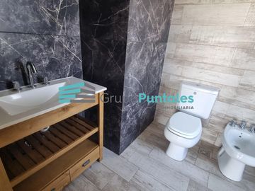 Casa en venta en Barrio Lagos de Canning II, con 3 dormitorios y piscina