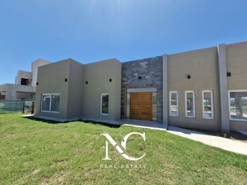 Casa en venta Barrio La Alameda