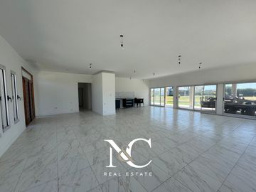 Casa en venta Barrio La Alameda