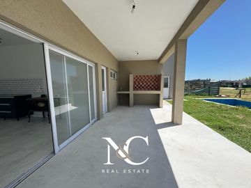 Casa en venta Barrio La Alameda