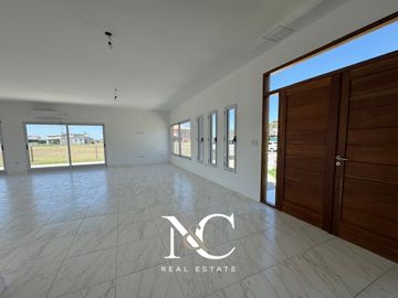Casa en venta Barrio La Alameda