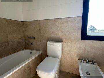 Casa en venta Barrio San Simon Canning