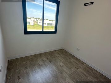 Casa en venta Barrio San Simon Canning