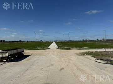 Venta de Terreno industrial en Parque Tecnologico e Industrial Intepark en Berazategui