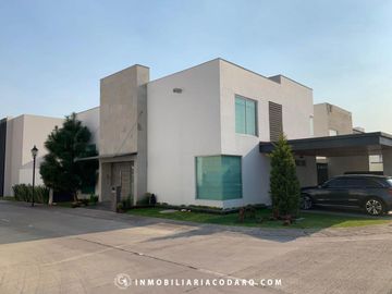 Residencia en venta en Puerta de Valladolid, Bosque Esmeralda