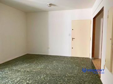 Cbte. de los Pozos 737 - 1 amb. luminoso en venta, ubicado a metros de Av. Independencia y Av. Entre Ríos