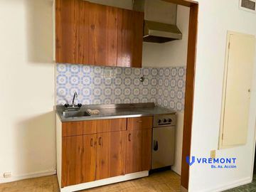 Cbte. de los Pozos 737 - 1 amb. luminoso en venta, ubicado a metros de Av. Independencia y Av. Entre Ríos