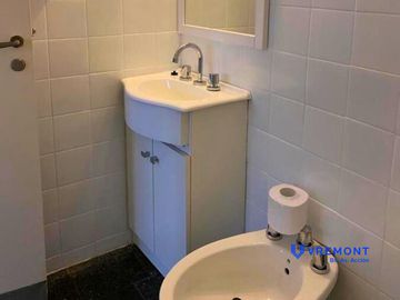 Cbte. de los Pozos 737 - 1 amb. luminoso en venta, ubicado a metros de Av. Independencia y Av. Entre Ríos