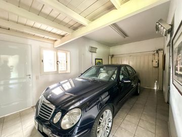 CASA EN VENTA en LAS LOMAS DE SAN ISIDRO con AMPLIOS ESPACIOS, GRAN JARDIN, QUINCHO,