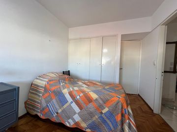 Casa con cochera y patio con piscina a la Venta en Bernal