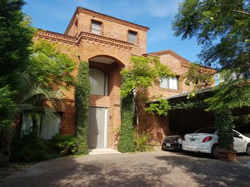 FABULOSA CASA RESIDENCIAL - Los Castores Nordelta