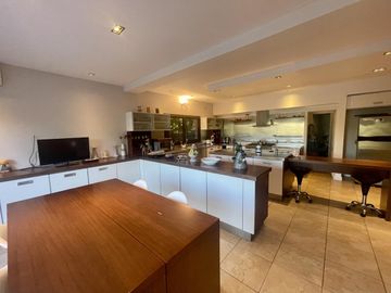 FABULOSA CASA RESIDENCIAL - Los Castores Nordelta