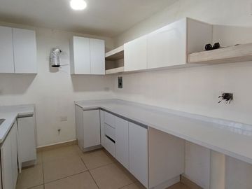Casa en Venta en Los Héroes México, Ciénega de Flores | 2 Recámaras, Patio y Coc