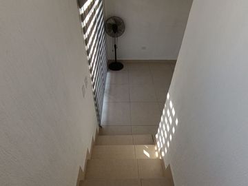 Casa en Venta en Los Héroes México, Ciénega de Flores | 2 Recámaras, Patio y Coc