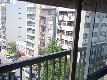 Alquiler Departamento 2 ambientes zona centro.