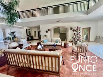 Departamento de lujo en venta en playa royale nuevo Vallarta