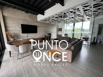 Loft con balcón en venta en Av. Revolución.