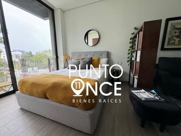 Loft con balcón en venta en Av. Revolución.