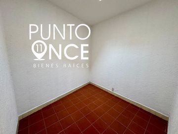 Espectacular Casa Estilo Campestre en Jardines del Pedregal: Espacio, Elegancia