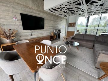Loft con balcón en venta en Av. Revolución.