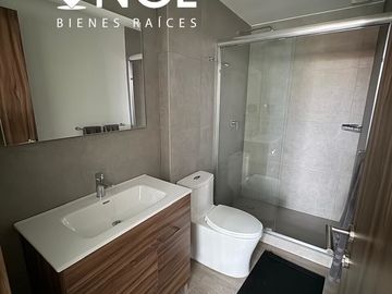Loft con balcón en venta en Av. Revolución.