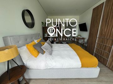Loft con balcón en venta en Av. Revolución.