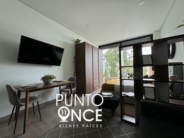 Loft con balcón en venta en Av. Revolución.