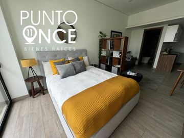 Loft con balcón en venta en Av. Revolución.