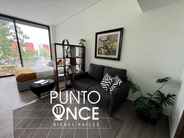 Loft con balcón en venta en Av. Revolución.
