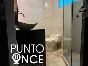 San Jerónimo.- Casa en venta con dos departamentos independientes
