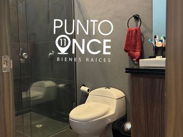 San Jerónimo.- Casa en venta con dos departamentos independientes