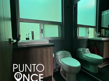 San Jerónimo.- Casa en venta con dos departamentos independientes