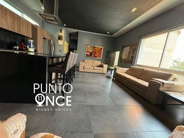 San Jerónimo.- Casa en venta con dos departamentos independientes